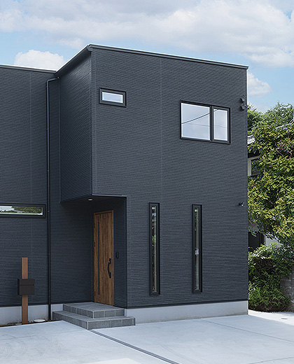 住宅の美しさを守る高耐久のサイディング外壁