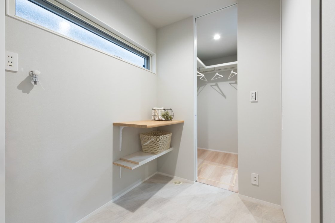 ランドリールーム兼脱衣室