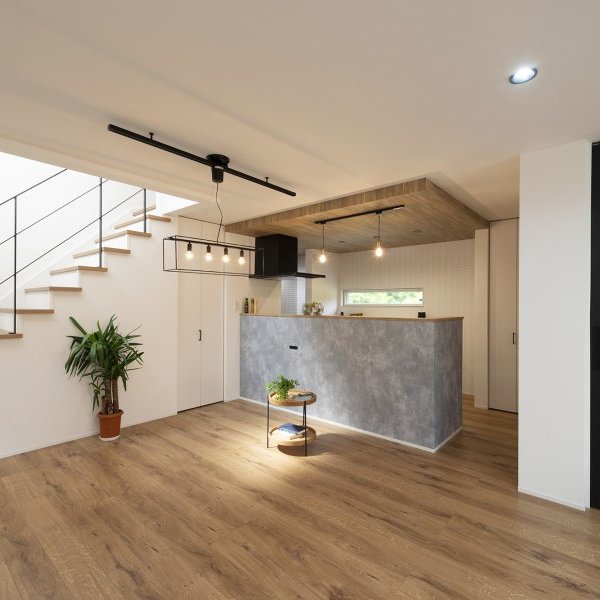 ボタニカルアイアン×カフェ風キッチン