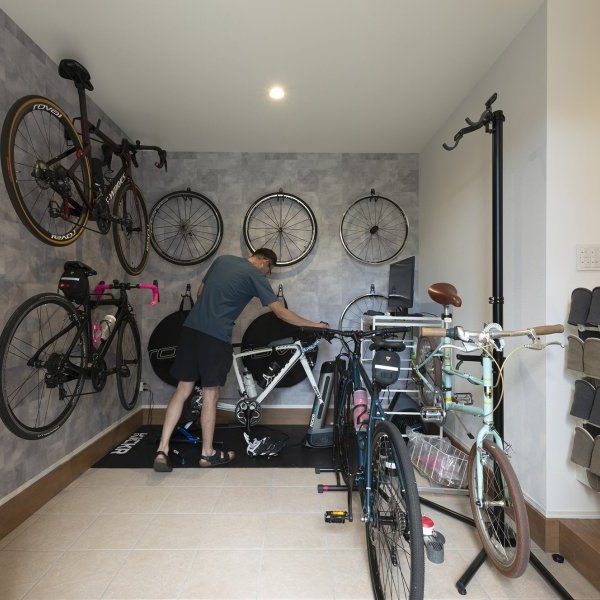 ロードバイクを楽しむ土間のあるお家