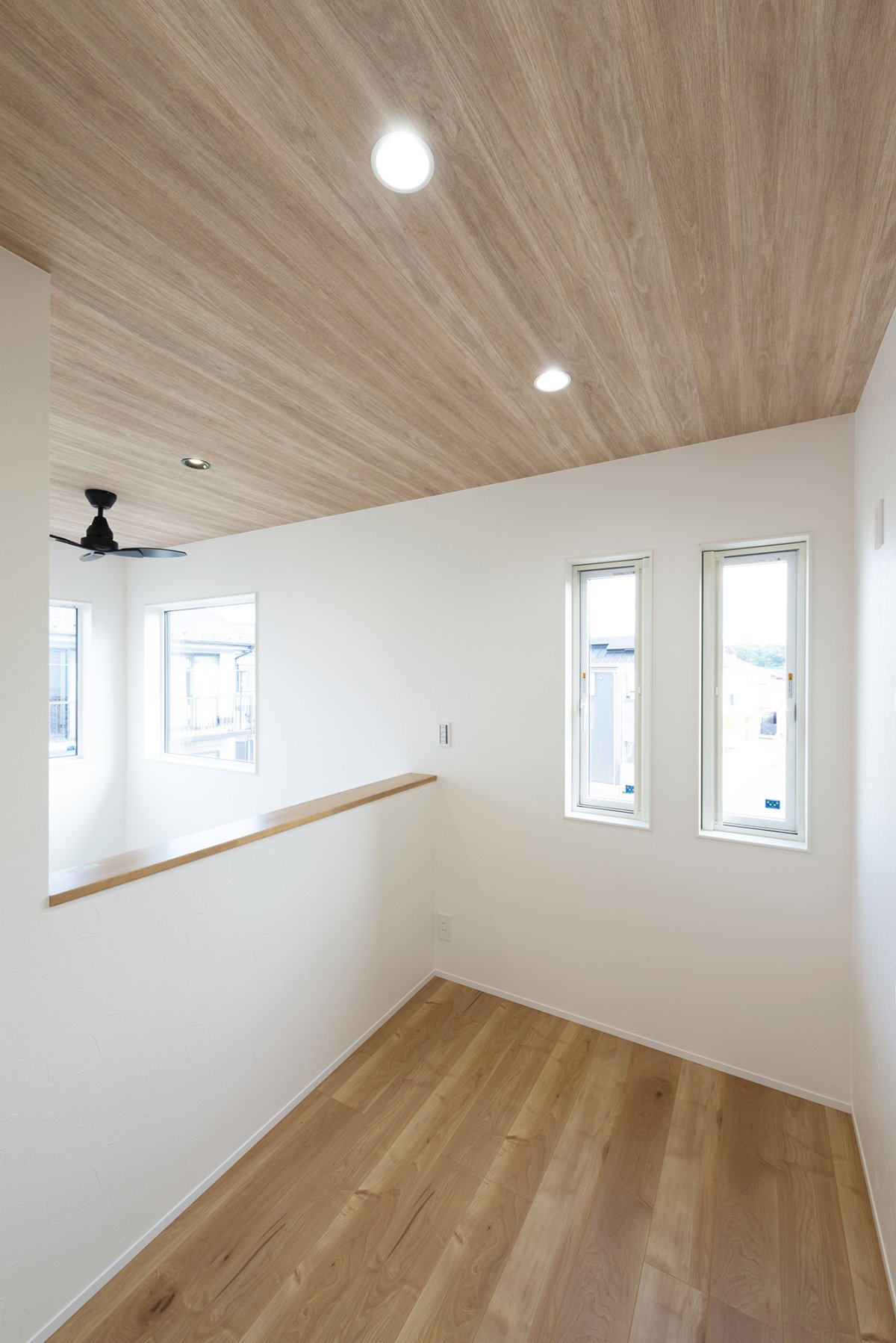 フリースペース。吹き抜けからご家族様を感じ、繋がる空間。